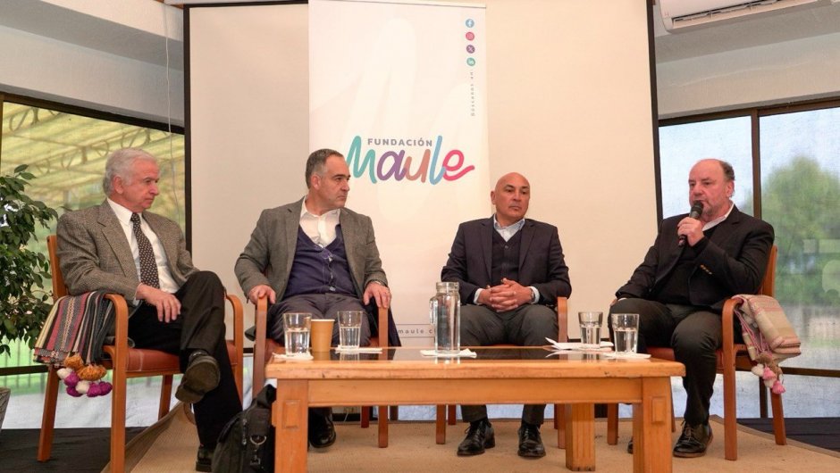 Agrícola Central participa en seminario sobre economía y oportunidades para el Maule